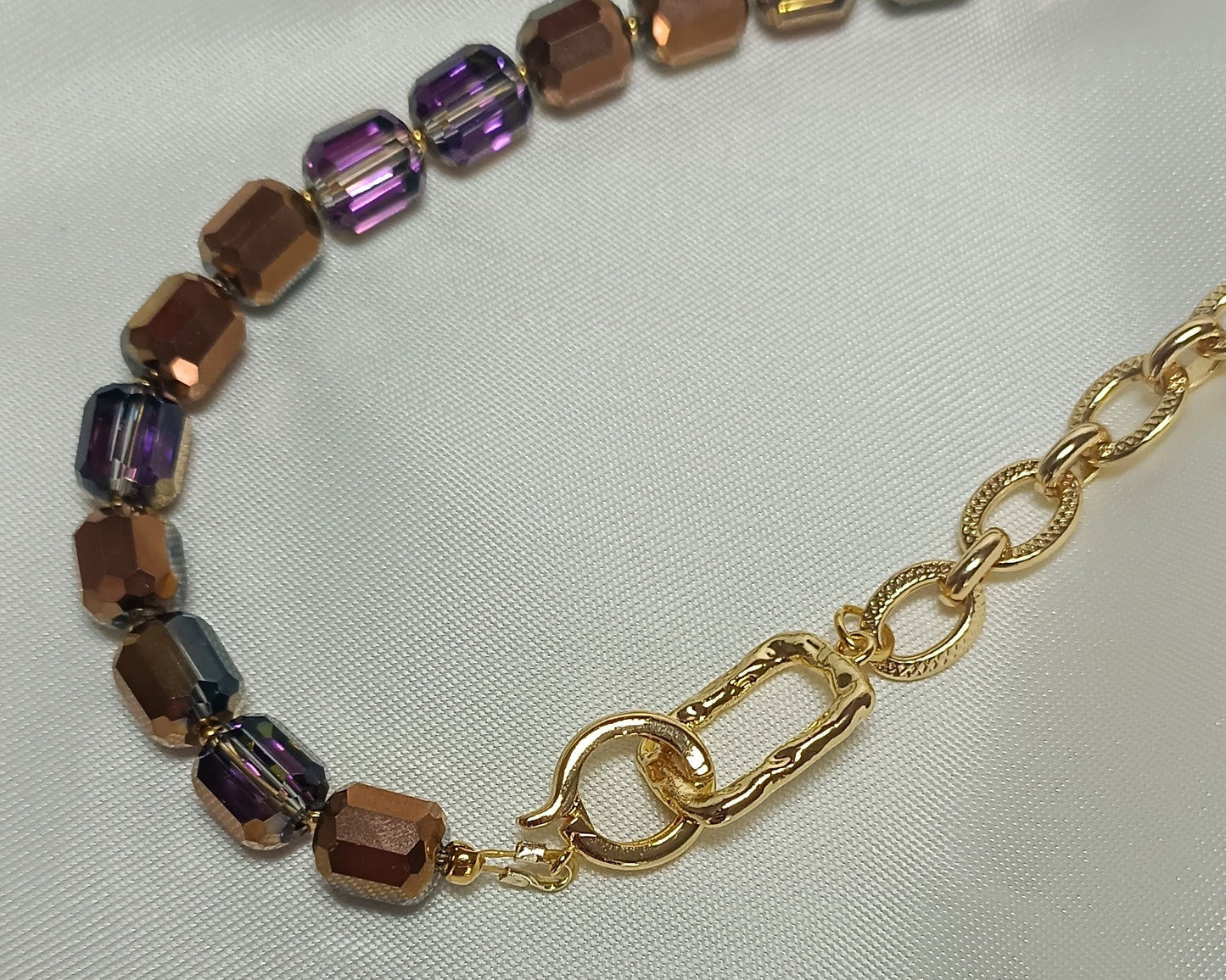 Collier asymétrique