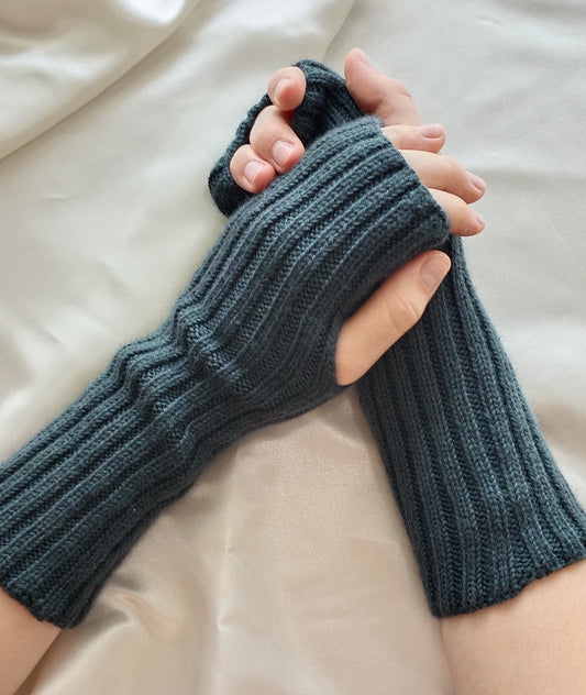 Extra-fine merino mittens